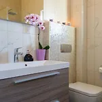 Topli Bok Apartment Trogir