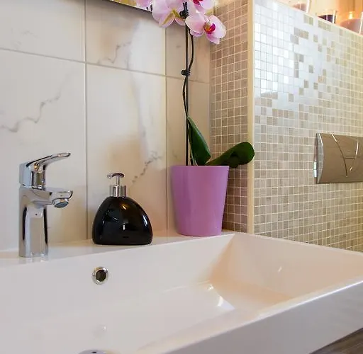 Topli Bok Apartman *